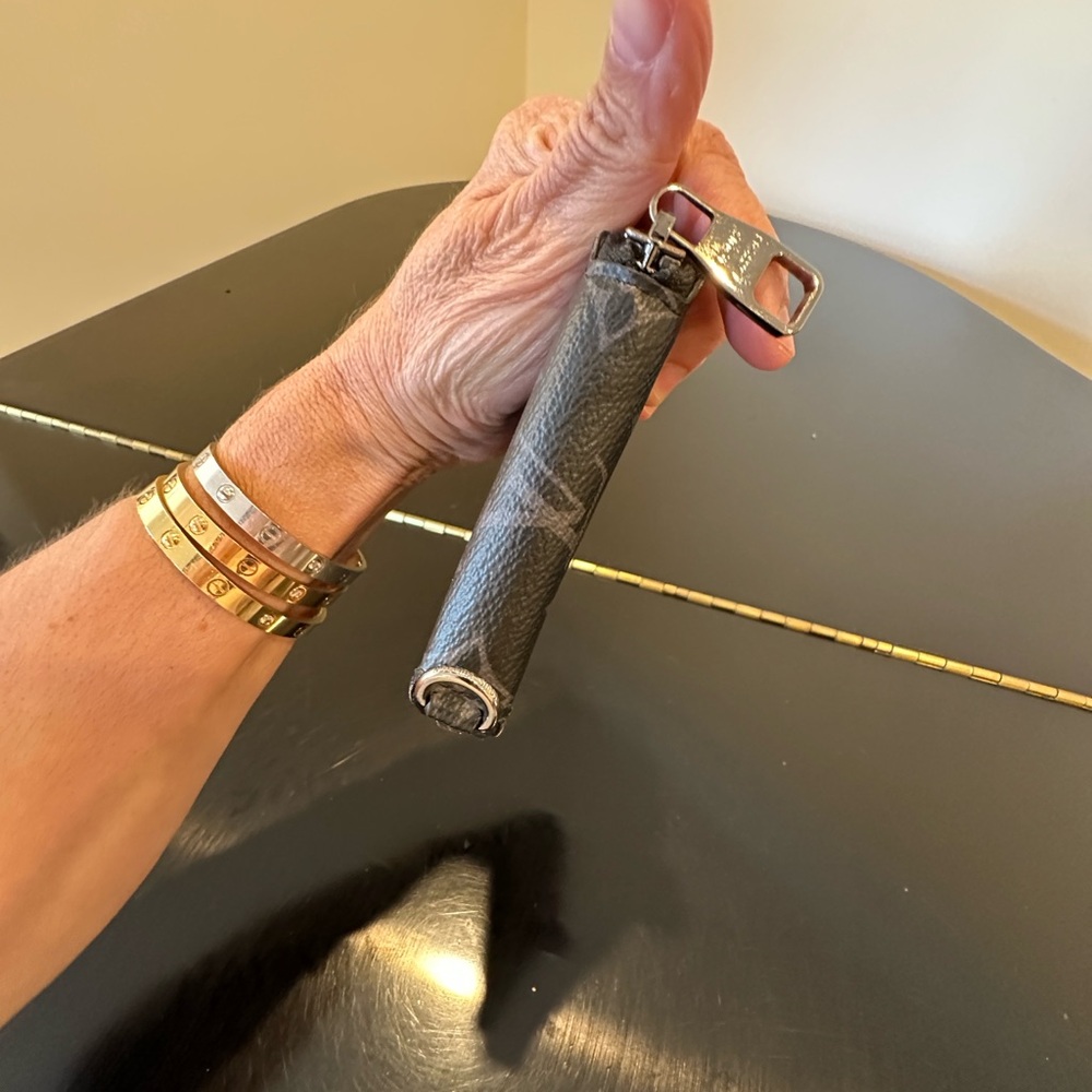 RARE Authentic Vintage Retro Iconic Minimalist Luis Vuitton Monogram Zip Wallet - Picture 4 of 17